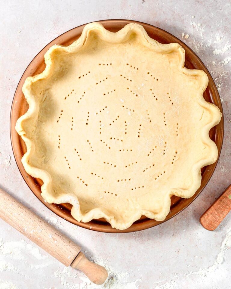 Classic Vegan Apple Pie (Dairy Free & Eggless)