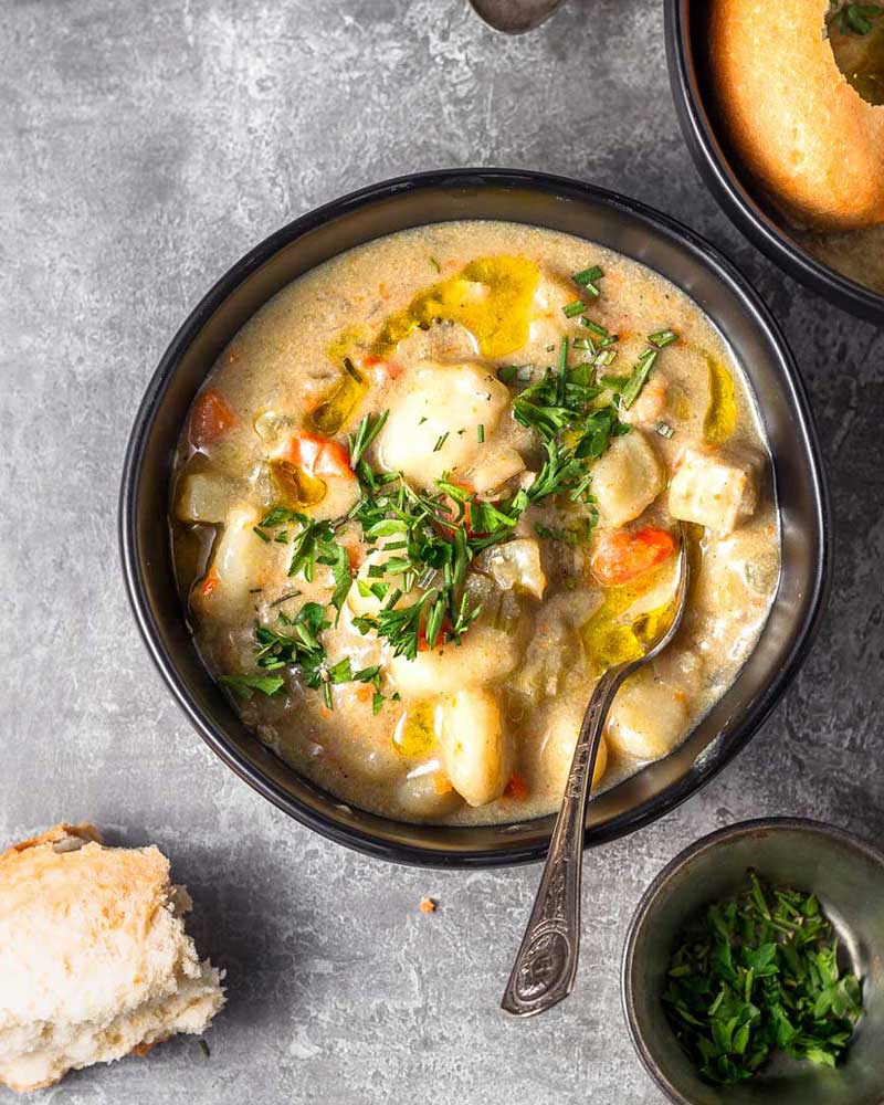 Creamy Vegan Chicken Gnocchi Soup (Olive Garden)