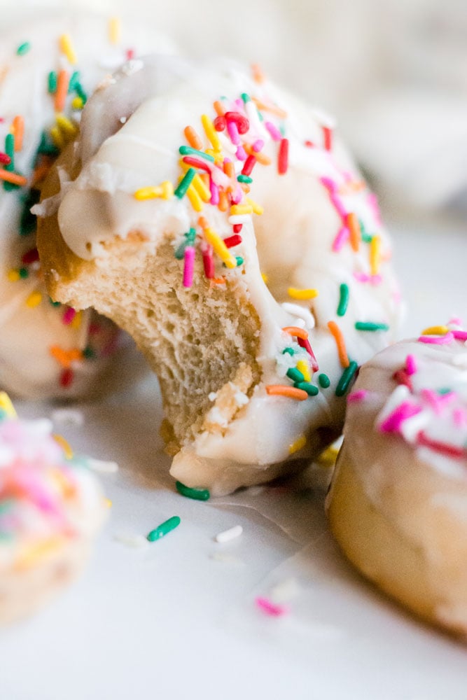 AMERICAN DONUTS con frosting e toppings vari – A.V.I.