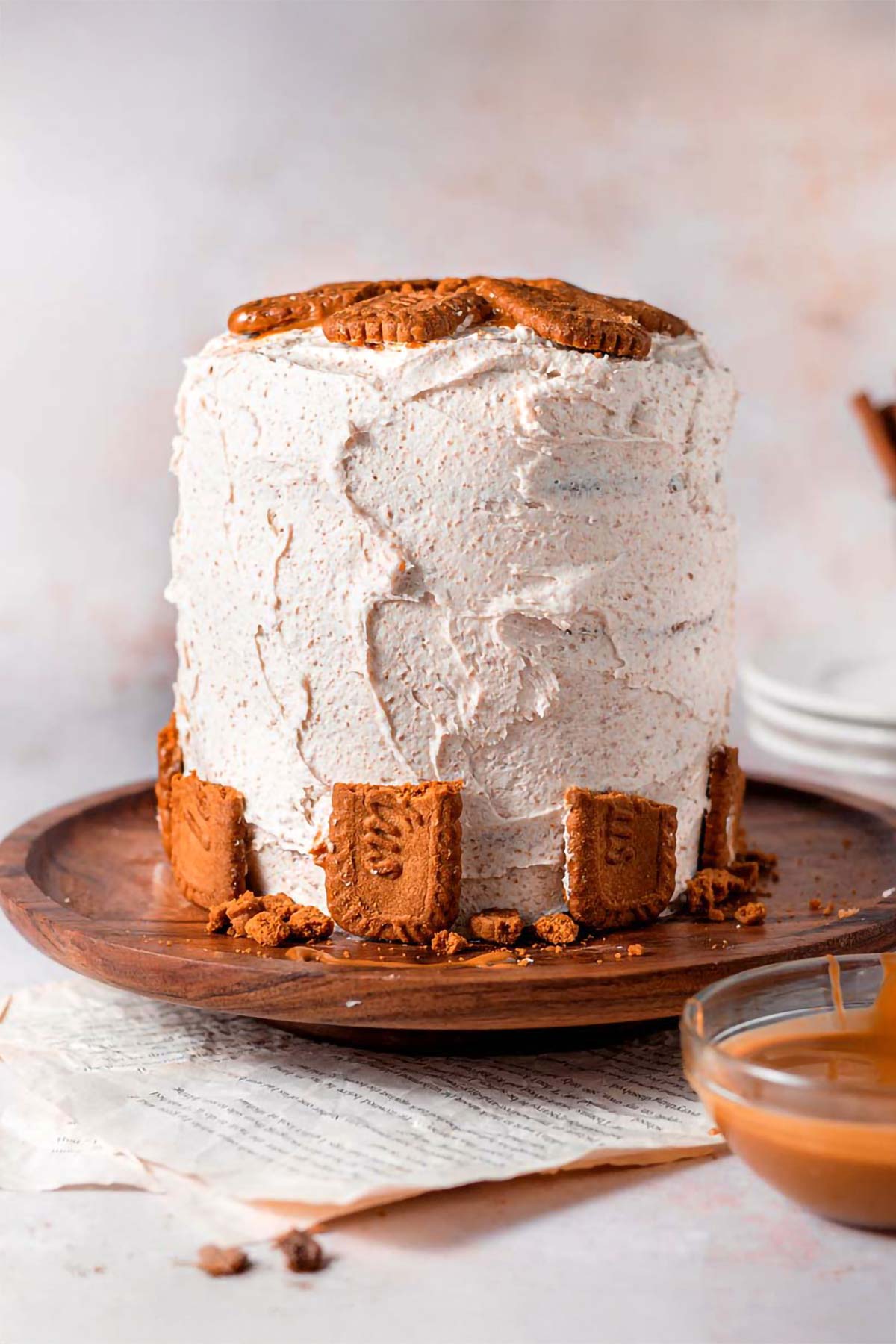a three tier vegan biscoff layer cake.