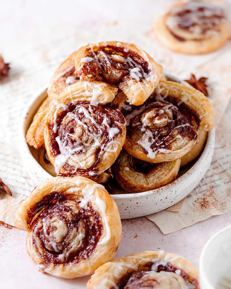 Easy Gooey Puff Pastry Cinnamon Swirls