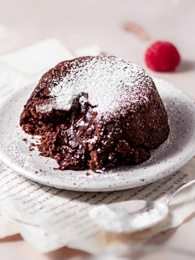 Molten Vegan Chocolate Lava Cake