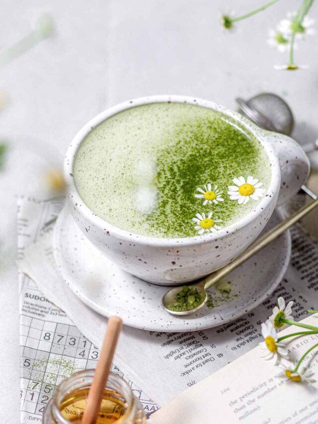 Creamy Oat Milk Matcha Latte