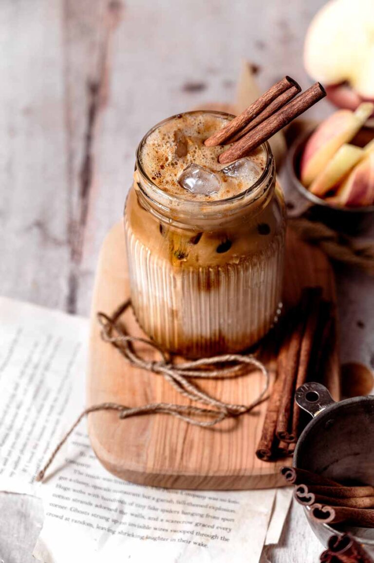 Iced Apple Crisp Oatmilk Macchiato