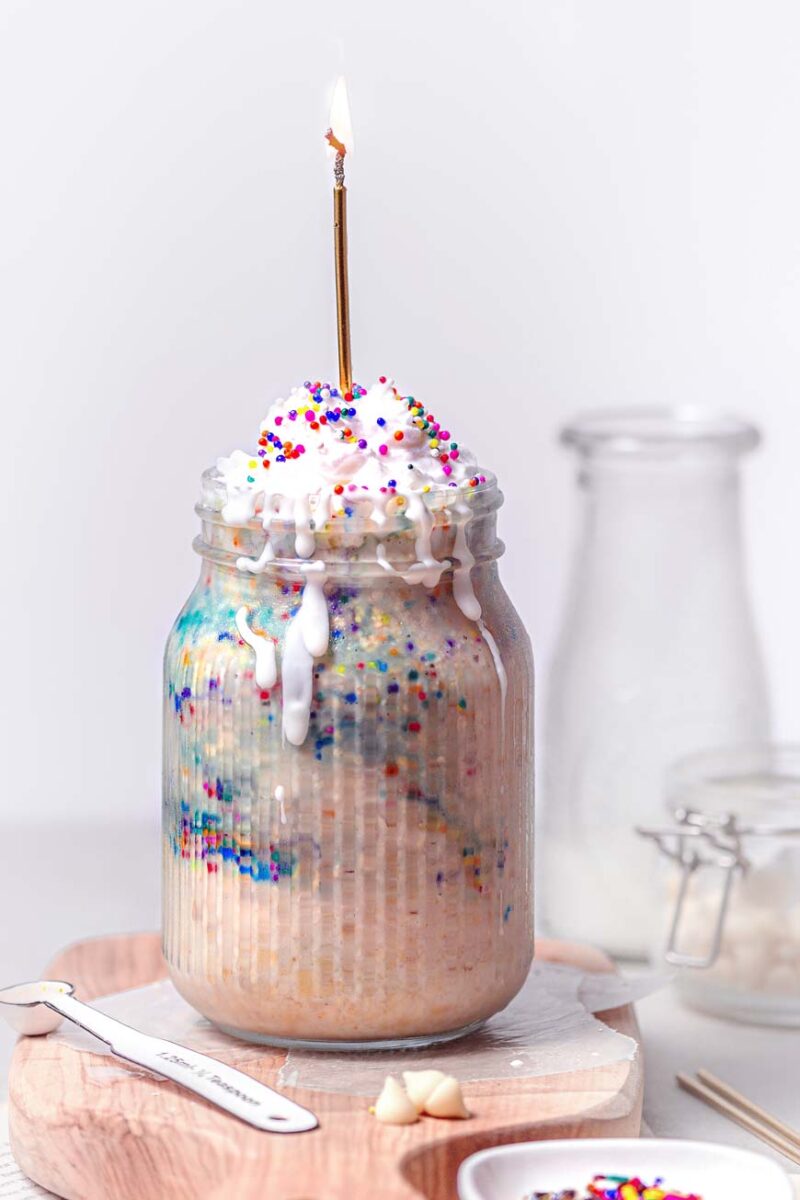 Birthday Cake Overnight Oats (Funfetti)
