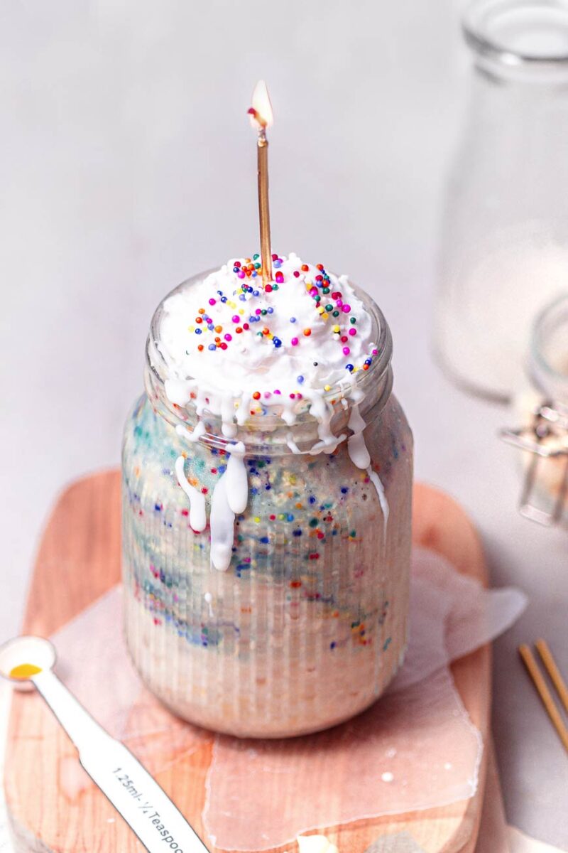 Birthday Cake Overnight Oats (Funfetti)