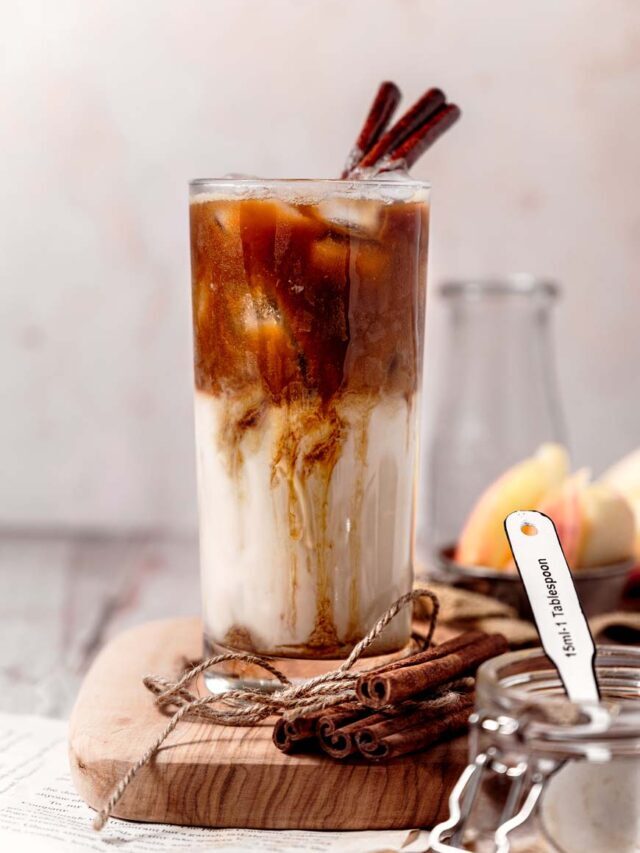 Apple Crisp Oat Milk Macchiato (Starbucks Copycat)