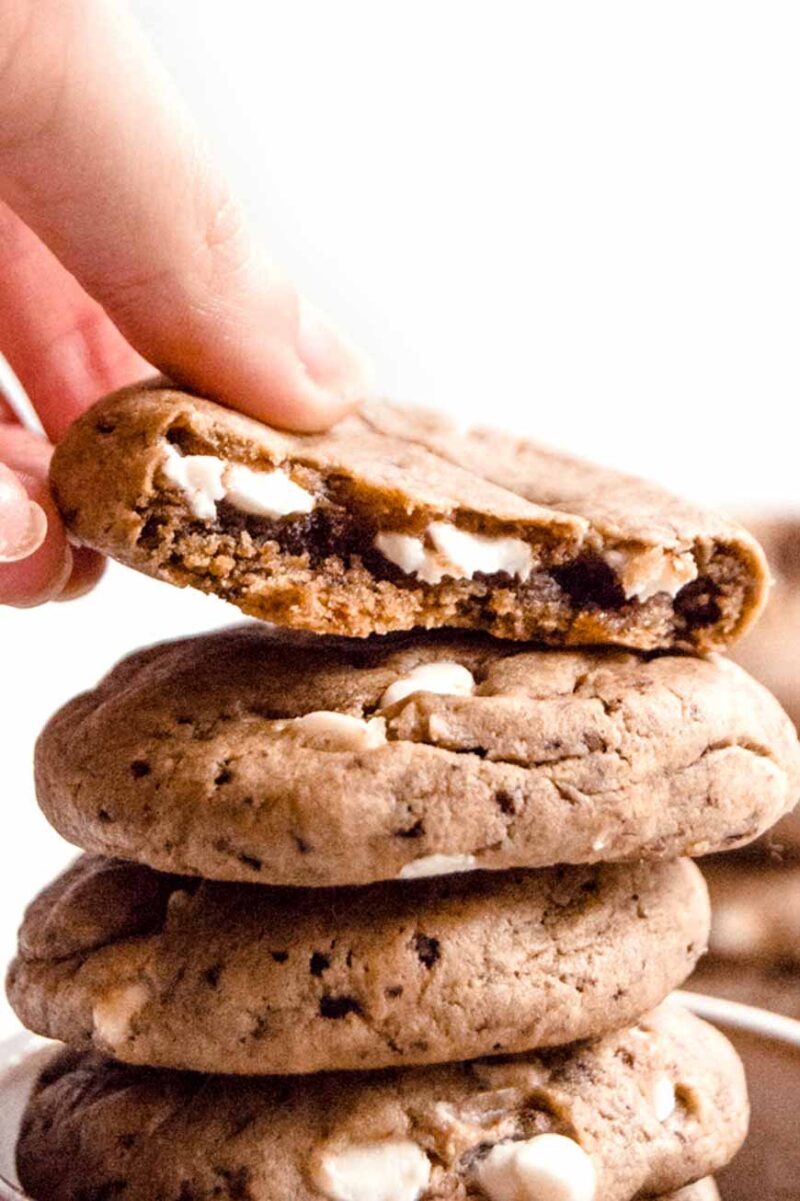 Coffee Cookies with White Chocolate Chips (Cappuccino Flavored)