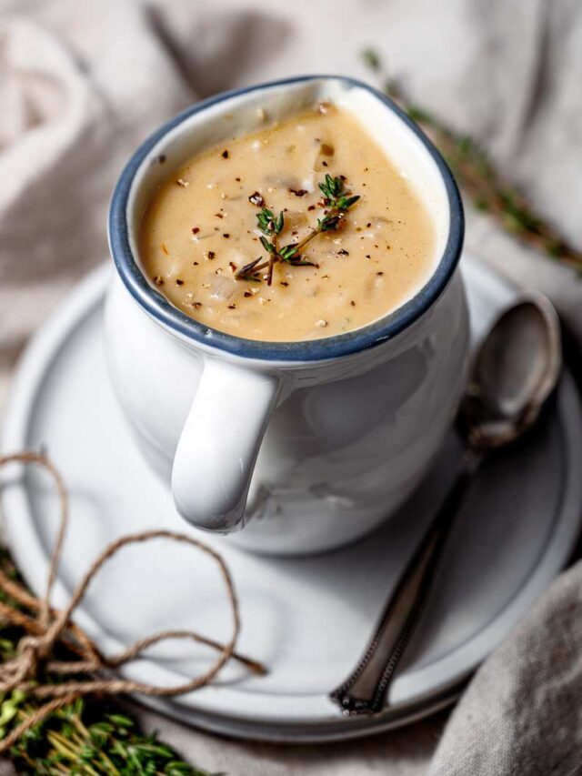 Creamy Miso Mushroom Gravy