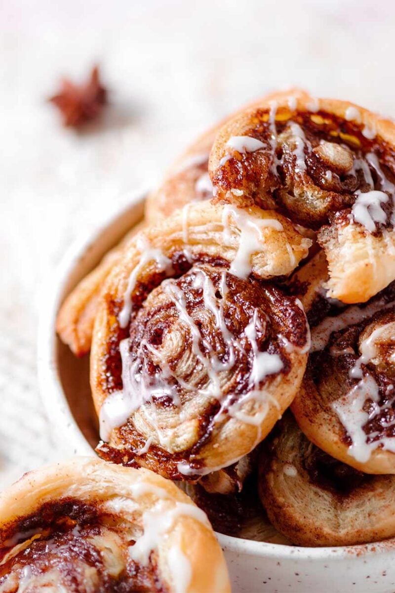 Easy Gooey Puff Pastry Cinnamon Swirls