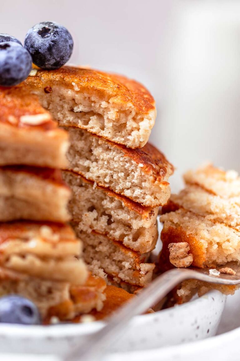 Easy Fluffy Oat Milk Pancakes