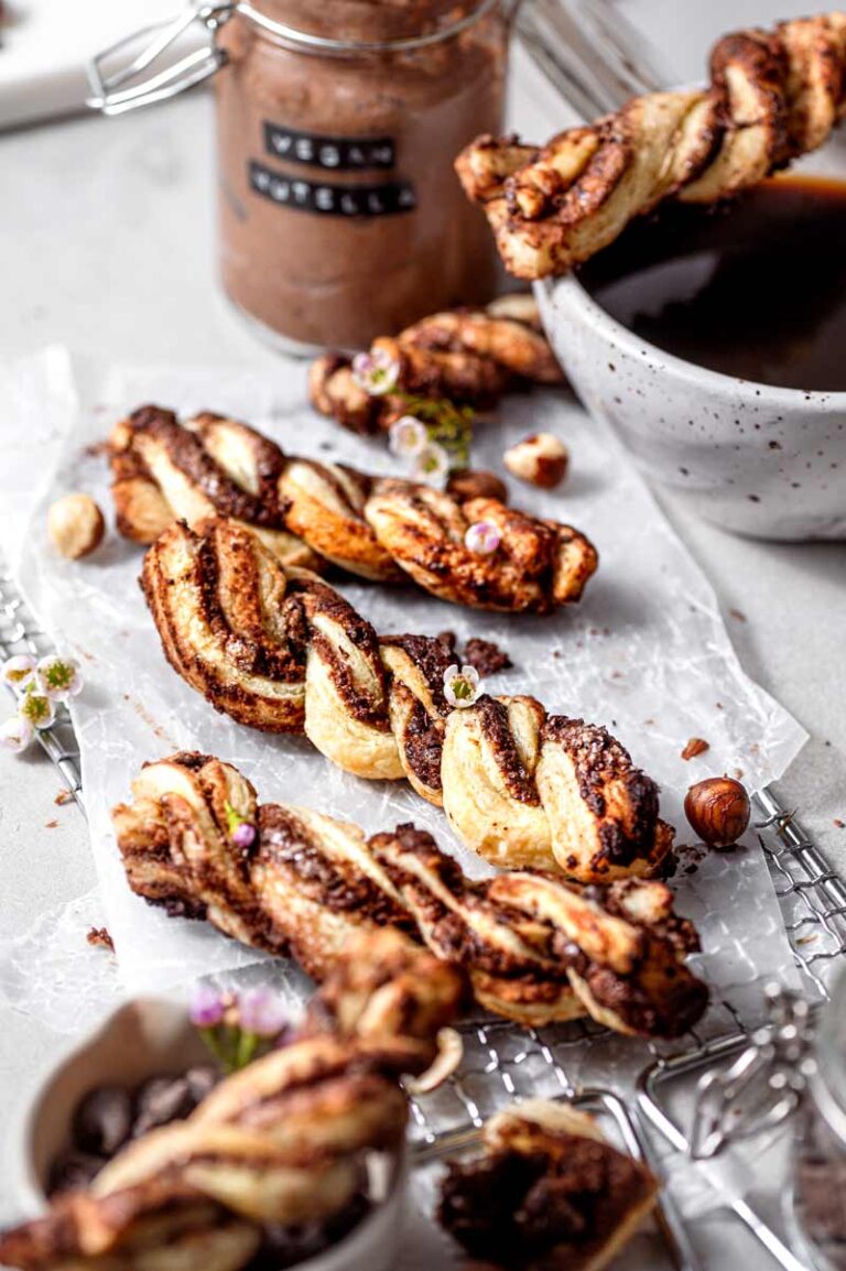 Simple Chocolate Puff Pastry Twists