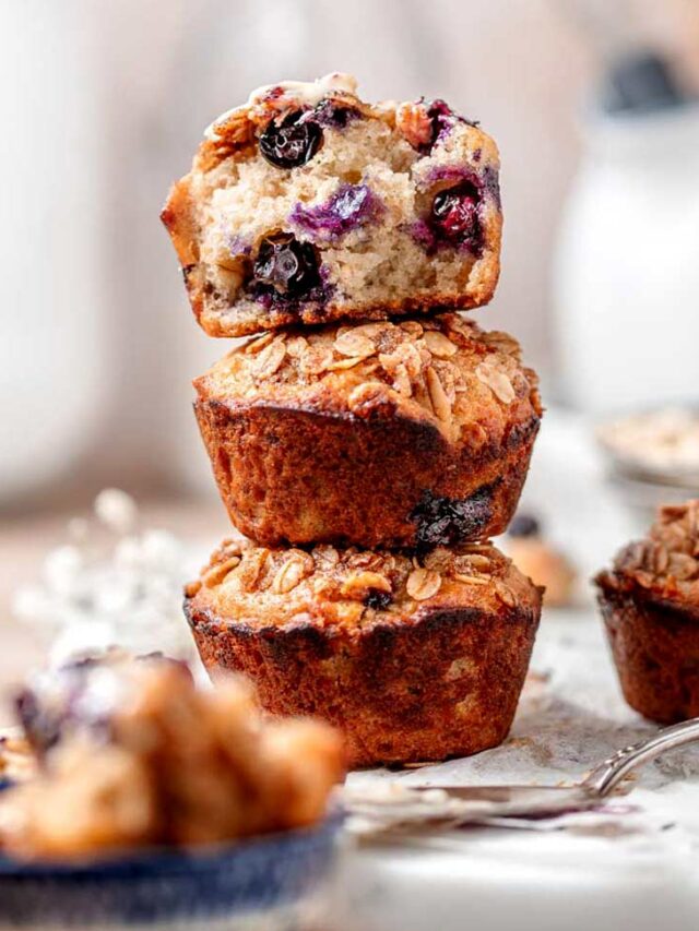 banana blueberry oat muffin.