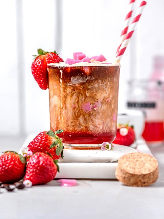 Homemade Strawberry Latte