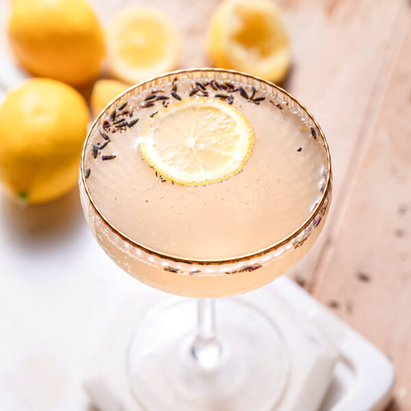 Lavender Gin Cocktail (Tom Collins)