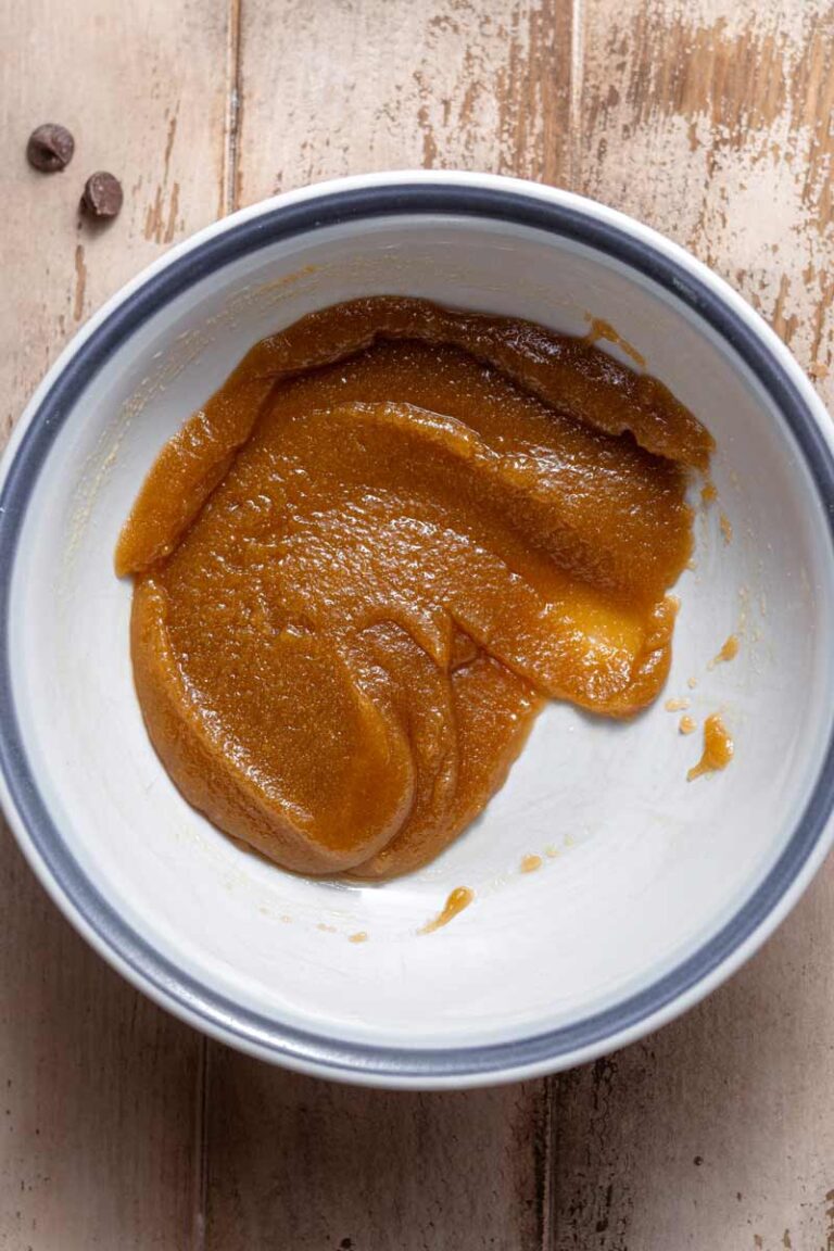 Vegan Banana Chocolate Chip Cookies