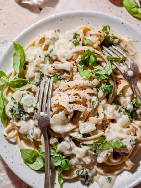 cashew cream pasta with lemon and garlic.