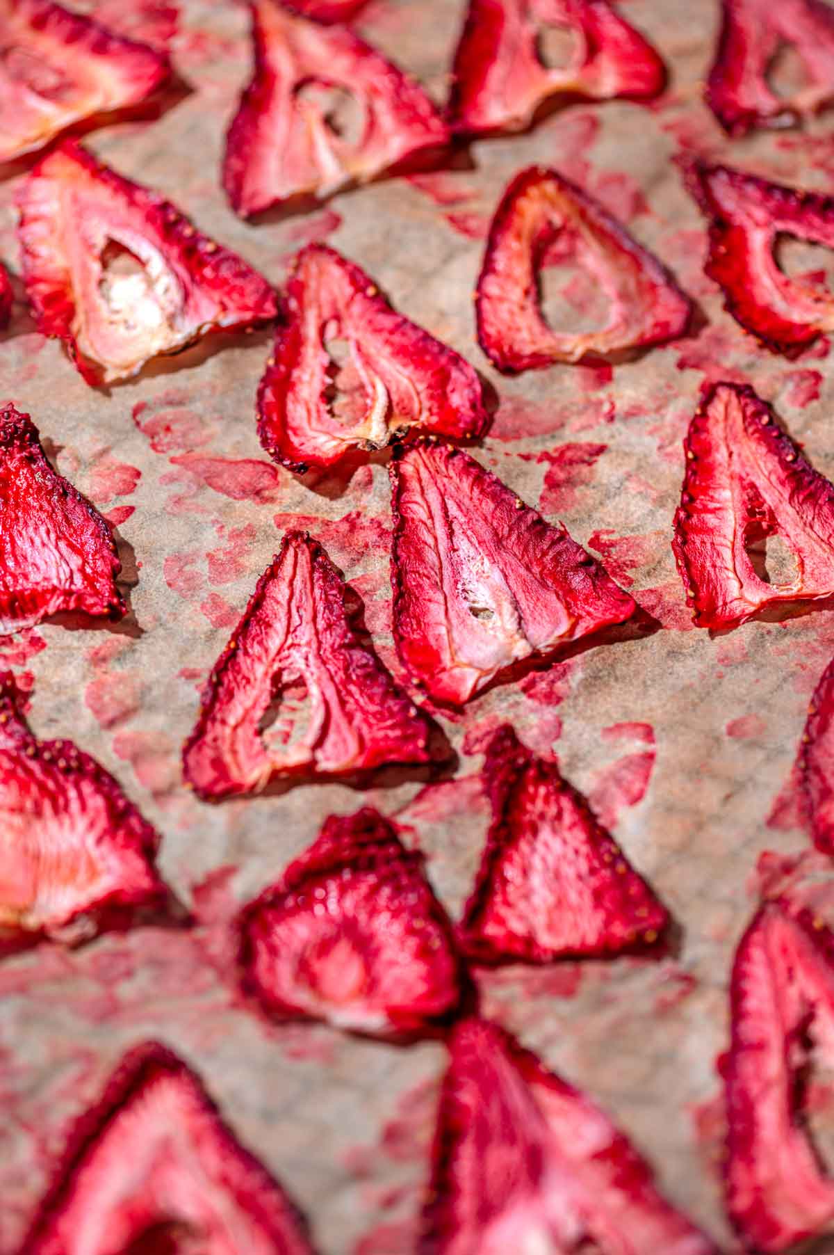 How to Dehydrate Strawberries in the Air Fryer or Oven