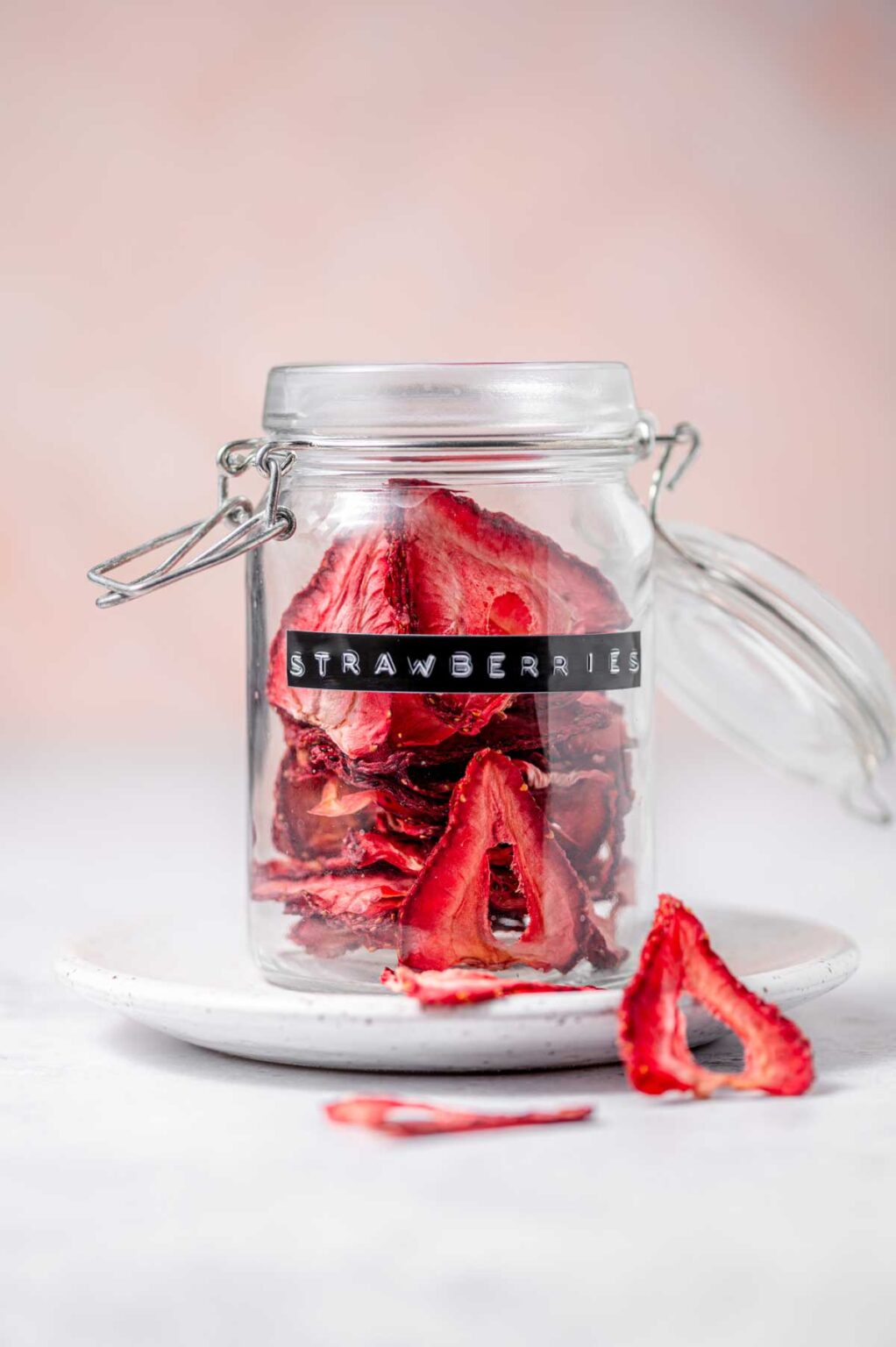 How to Dehydrate Strawberries in the Air Fryer or Oven