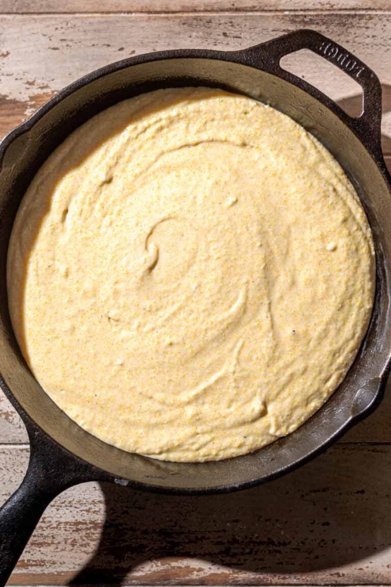 Easy Homemade Cornbread without Eggs!