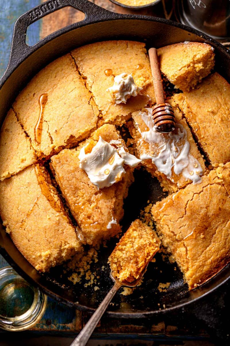 Easy Homemade Cornbread without Eggs!