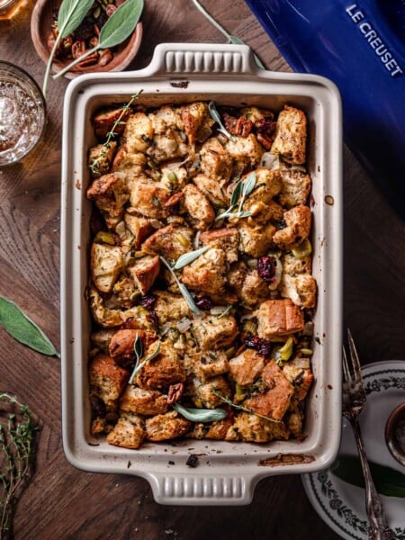 a table with vegan thanksgiving recipes like stuffing.