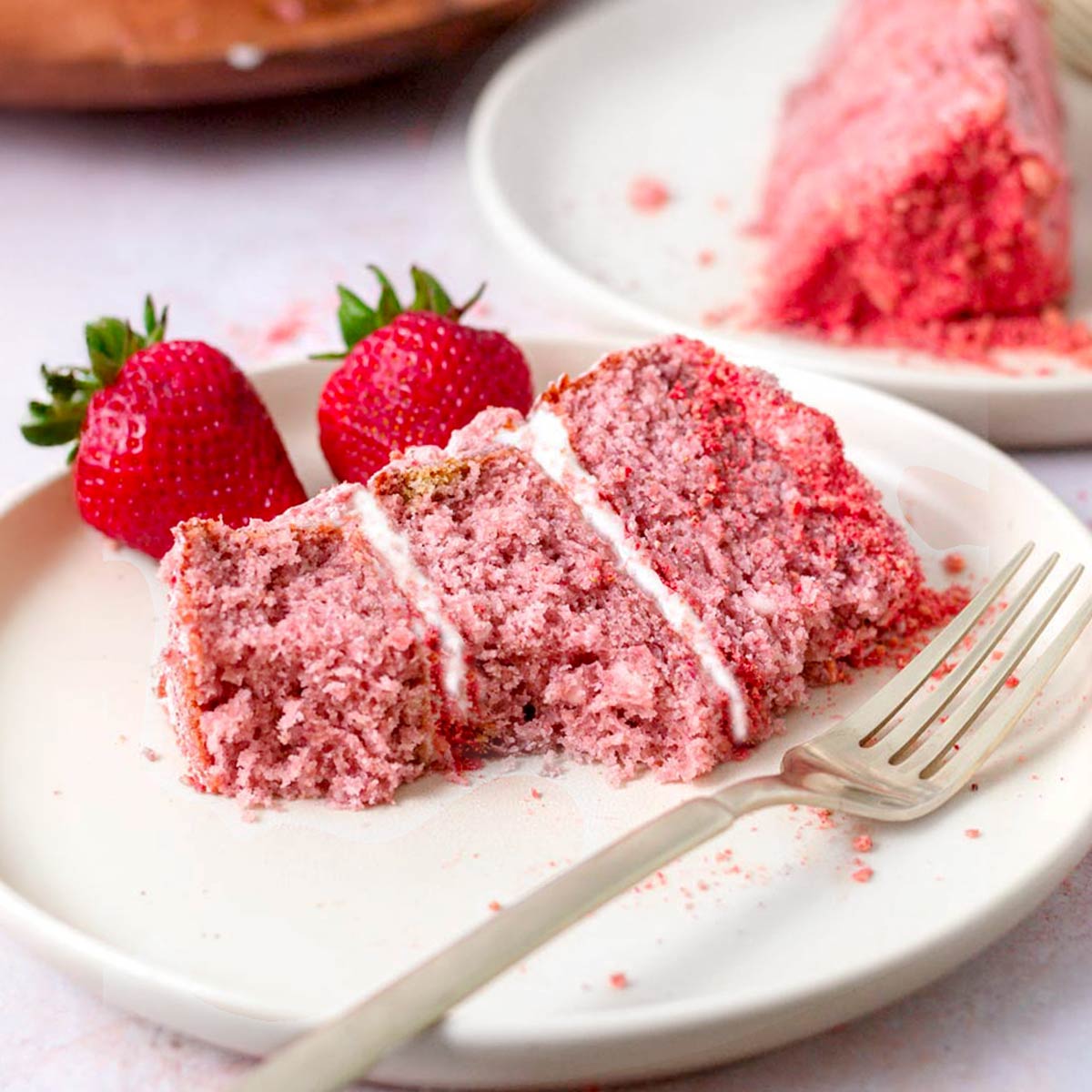 vegan-strawberry-crunch-layer-