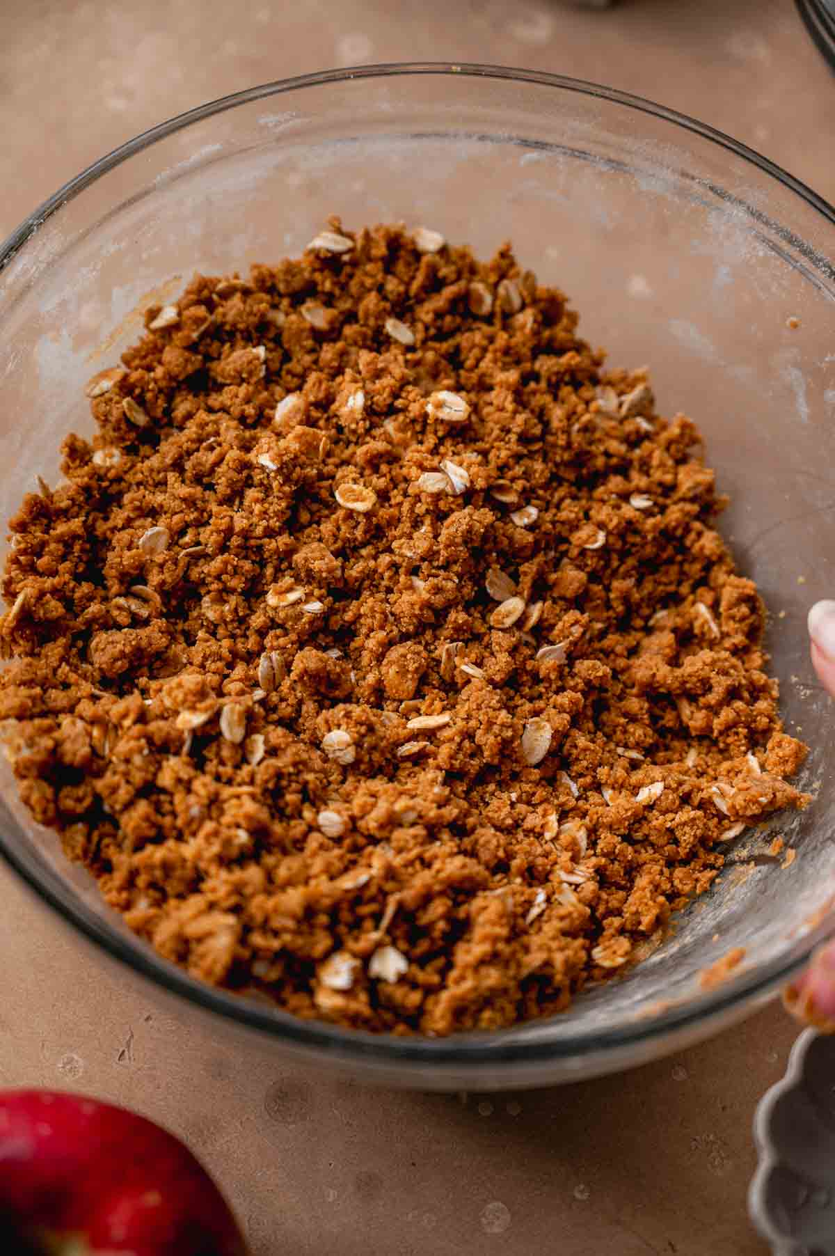 gingerbread crumble for apple pear crisp.